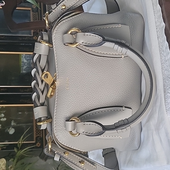 COPY - Chloe Daria Small handbag in Gray leather - Picture 2 of 16